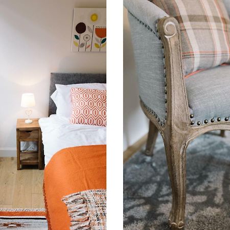 Beautiful City Centre Apartment - Holyrood Park เอดินบะระ ภายนอก รูปภาพ
